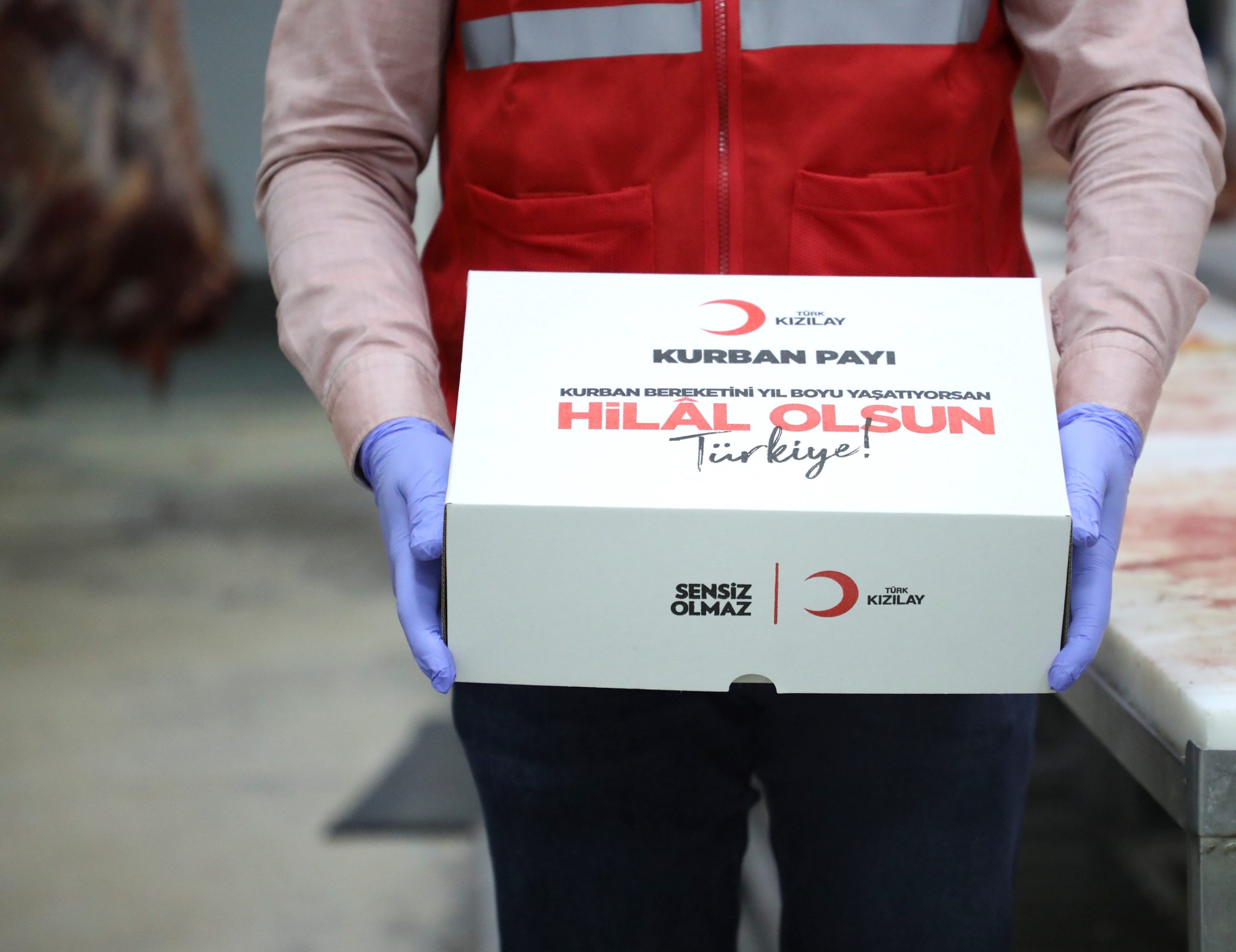 Türk Kızılay, Kurban Bayramı'nın manevi zenginliğini ve bereketini, vekâletle kurban