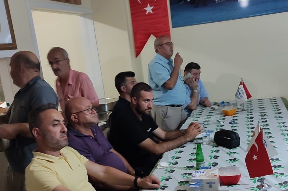 Esenyurt'ta Kastamonuluların buluşma adresi olan Kastamonu İnebolulular Derneği'nde 'aşure' programı