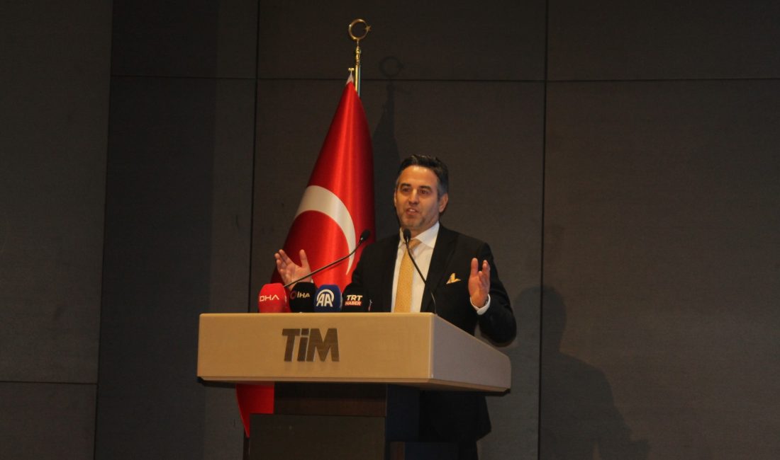 ÖNSİAD (Önder Sanayici ve İş İnsanları Derneği) Genel Başkanı Ekrem