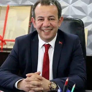 Bolu Belediye Başkanı Tanju Özcan’ın CHP'nin Esenyurt'ta düzenlediği Ahmet Başkan'a