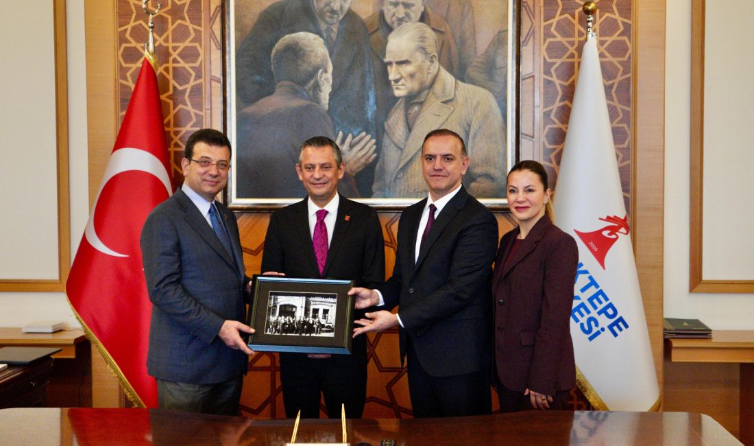 CHP Genel Başkanı Özgür Özel, TBB ve İBB Başkanı Ekrem