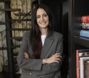 Başta kız çocuklar olmak üzere tüm çocuklar için destekleyici ve