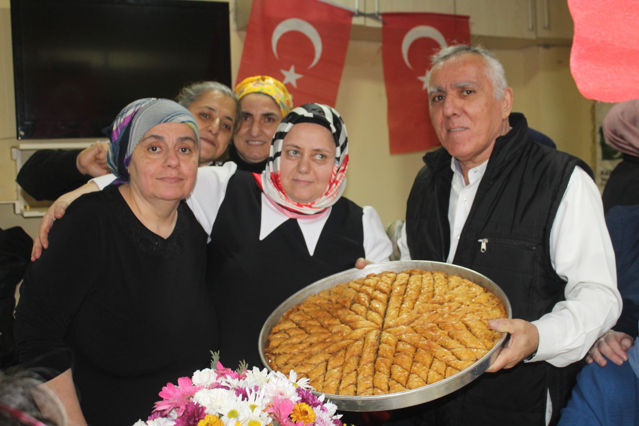 Kastamonu Pınarbaşı Dizdarlı Köyü Derneği tarafından İstanbul Şişli'deki dernek merkezinde