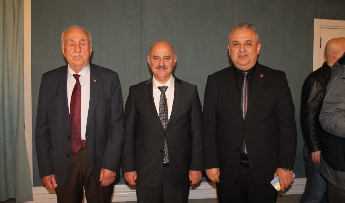 Gölyaka Belediye Meclis Üyesi Yunus Çalışkan, İstanbul’da Düzceliler Derneği tarafından