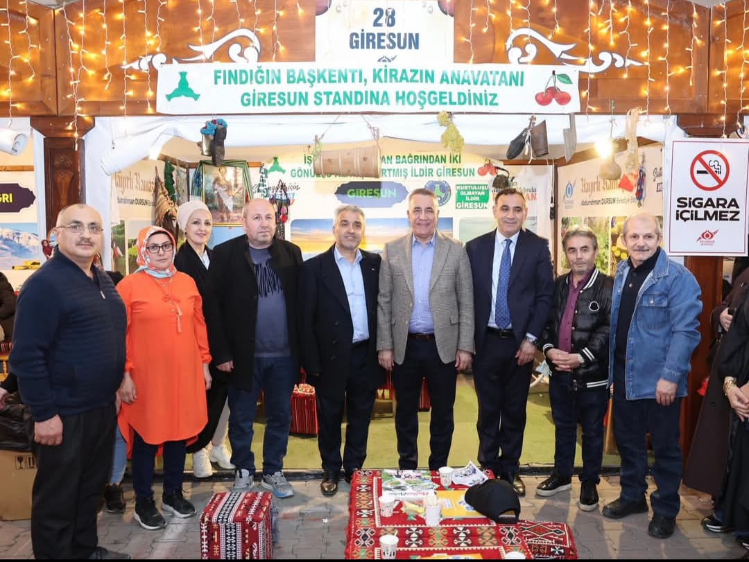 Sultangazi Belediyesi tarafından düzenlenen Ramazan etkinlikleri, manevi atmosferi pekiştiren programlarıyla