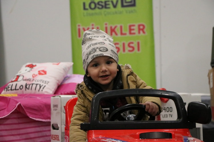 LÖSEV Lösemili Çocuklar Vakfı Sağlık ve Eğitim Vakfı, kanserle mücadele