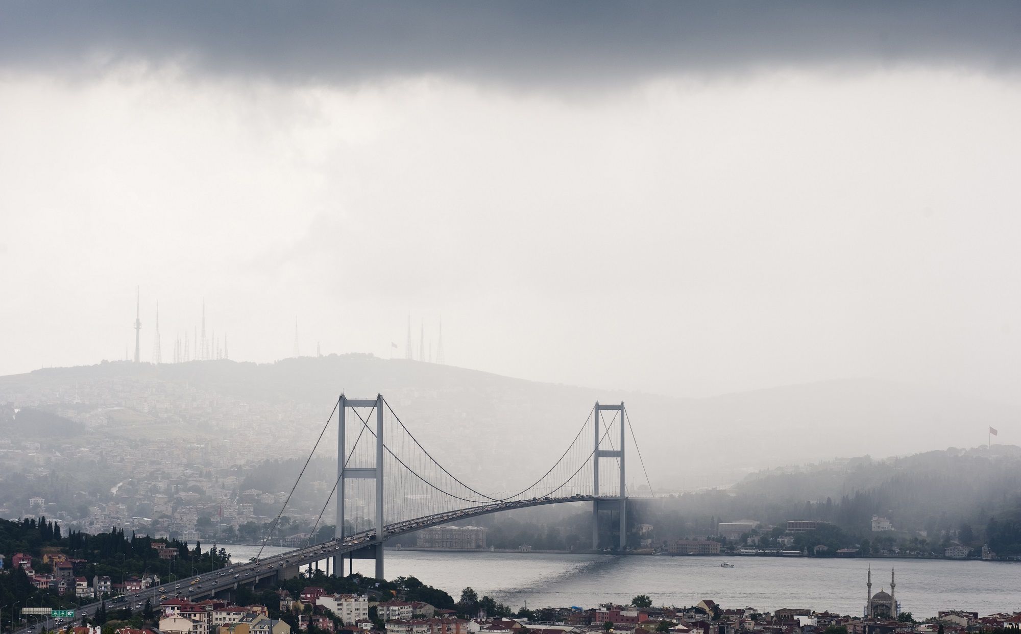 İstanbul’da rüzgarın, 1 Mayıs Perşembe gününe kadar kuvvetli ve zaman