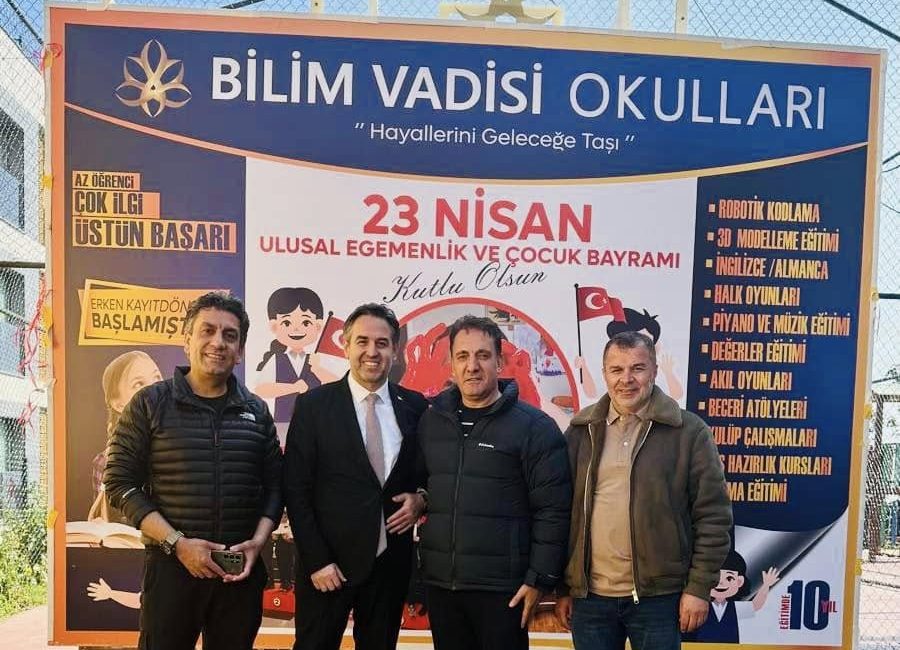 ÖNSİAD (Önder Sanayici ve İş İnsanları Derneği) Genel Başkanı Ekrem