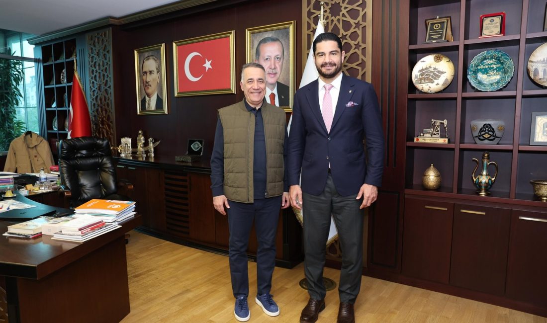 Türkiye Güreş Federasyonu Başkanı Taha Akgül, Süper Lig’de yarışan milli