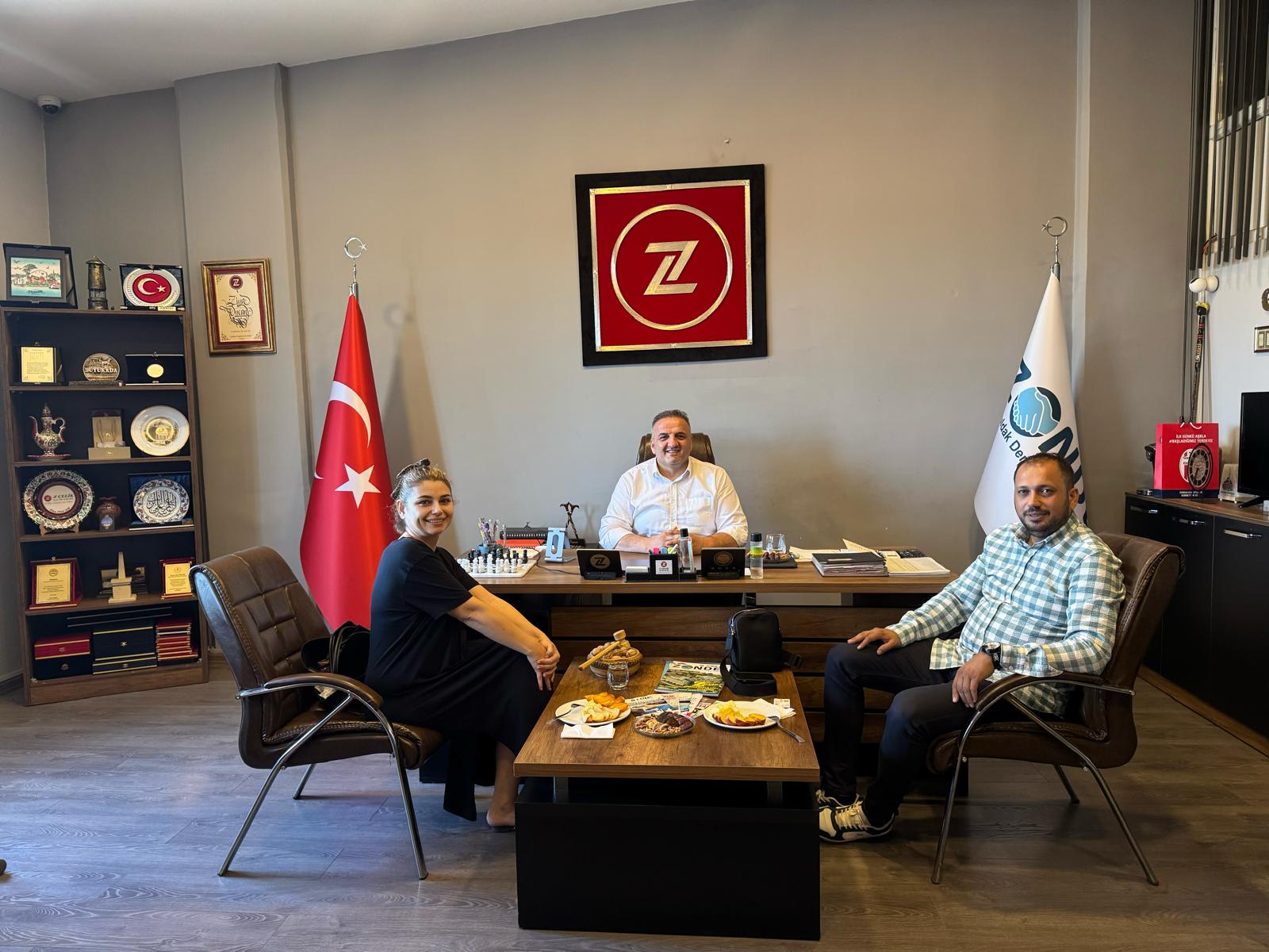 Zonguldak Dernekleri Federasyonu (ZONDEF) Genel Başkanı Ziya Öncan, anlamlı bir