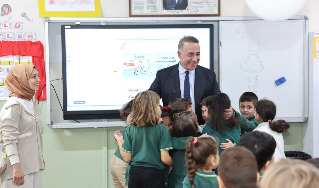 75. Yıl İlköğretim Okulu 2. sınıf öğrencisi Elif Mina, sınıf