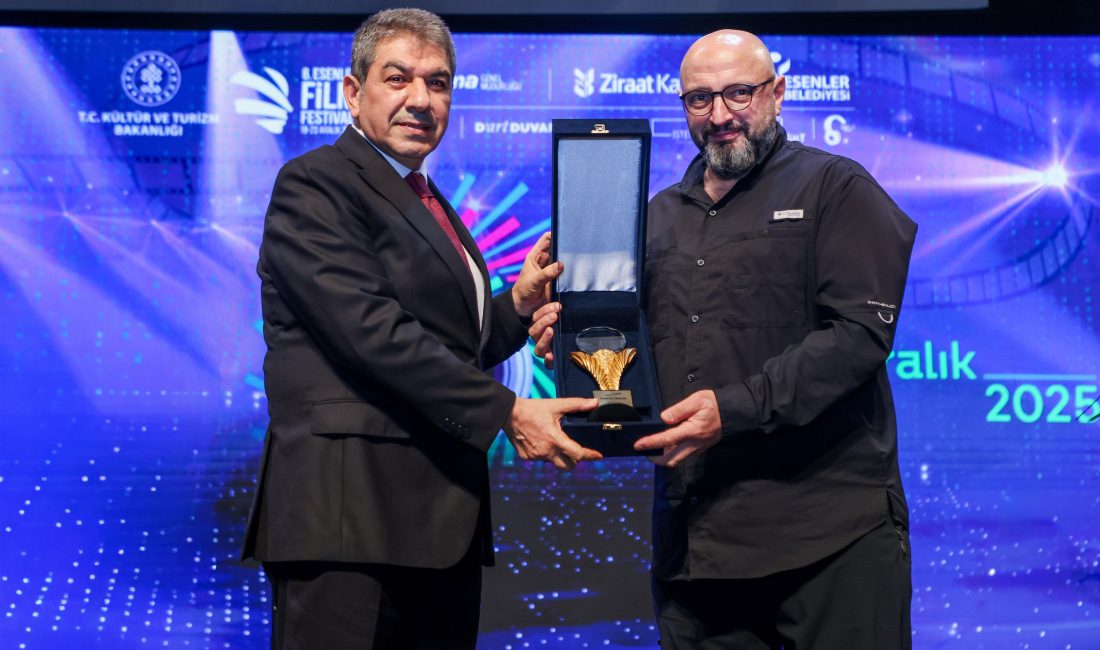 Esenler Belediyesi ev sahipliğinde düzenlenen 6. Esenler Film Festivali, açılış