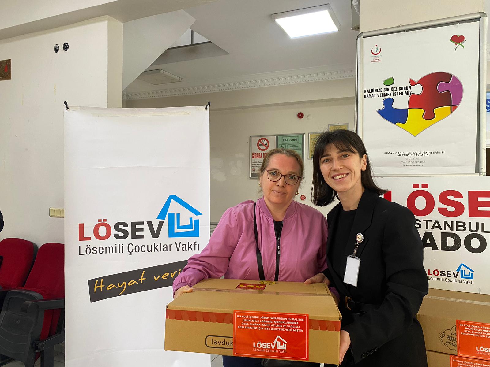 LÖSEV kanser ile mücadele eden ailelerini 12 ay boyunca taze
