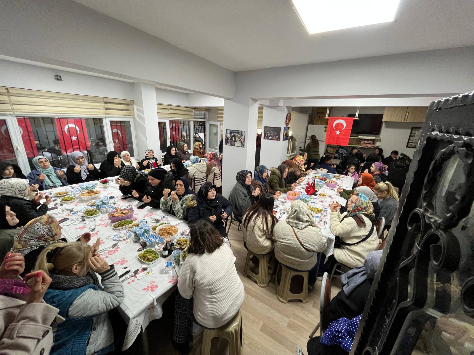 İstanbul Şişli’de faaliyet gösteren Kastamonu Pınarbaşı Dizdarlı Köyü Derneği’nin geleneksel