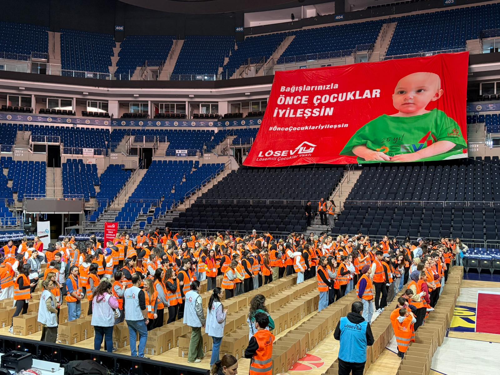 “Ülker Sports Arena’da Hazırlanan Gıda Paketleri Ramazanda Binlerce Aileye Ulaşacak”
Her