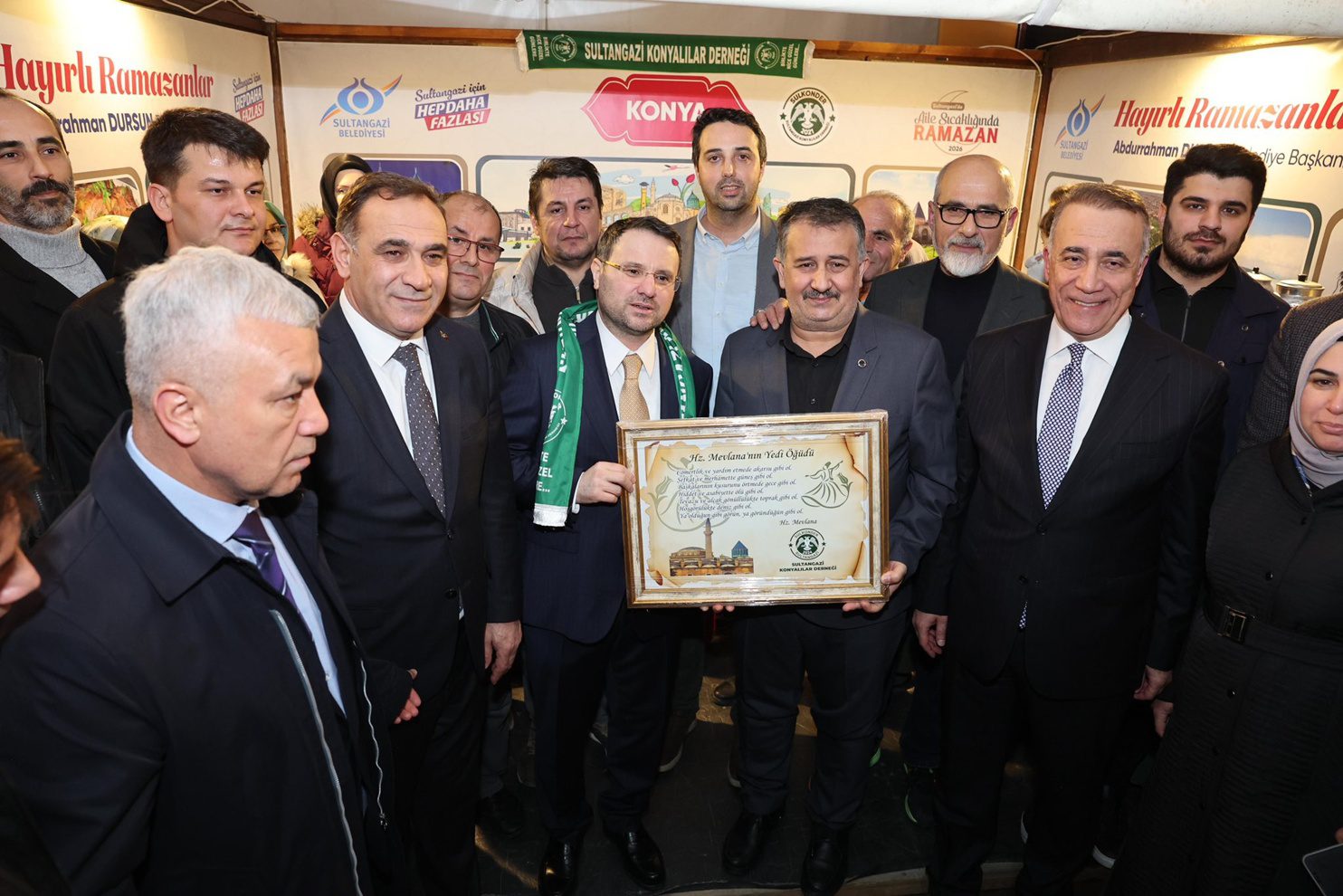 Adalet Bakanı Akın Gürlek, Sultangazi Etkinlik Çadırında ilçe sakinleriyle bir