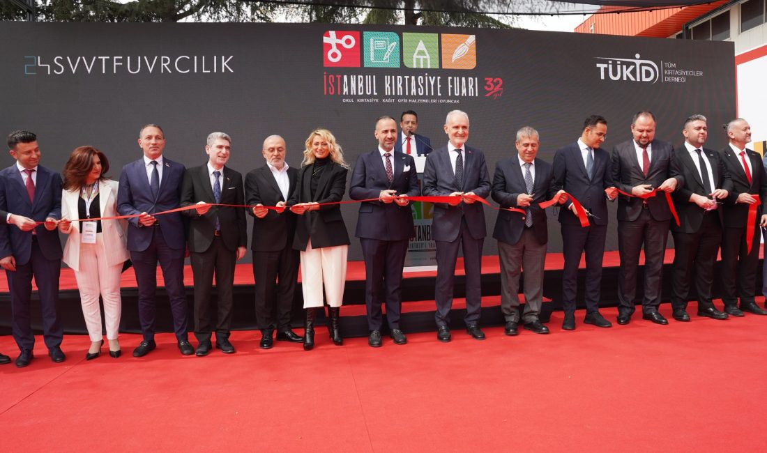 İstanbul’da düzenlenen Kırtasiye Fuarı, 35 ülkeden binlerce ziyaretçi ve yüzlerce