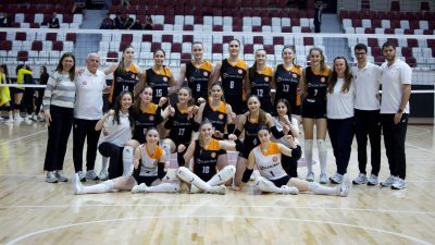Eczacıbaşı Spor Kulübü altyapı başarısına bir yenisini daha ekleyerek Genç