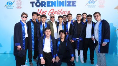 Sultangazi Belediyesi tarafından geleneksel olarak düzenlenen mezuniyet törenleri bu yıl