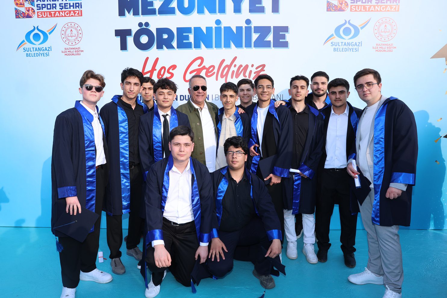 Sultangazi Belediyesi tarafından geleneksel olarak düzenlenen mezuniyet törenleri bu yıl